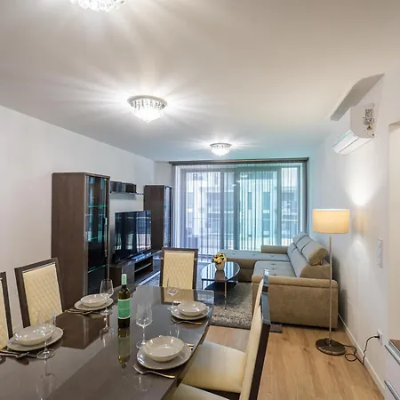 Myflat Wave Pearl Apartment